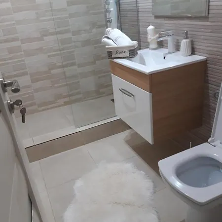 Stoian Rezidence, Apartment